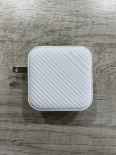 Ultra-Fast 100 W USB-C 4-Port Ga N Wall Charger – Compact and Travel-Friendly Power Adapter for Mac Book, i Phone, i Pad, Samsung Galaxy, and More – Optimal Multi-Device Charging with Foldable Plugs and Advanced Efficiency