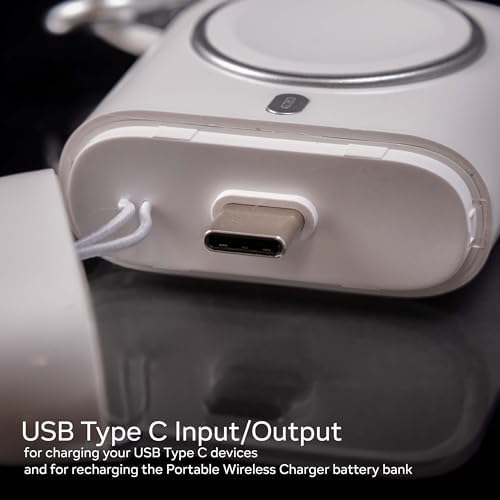 Compact 3-in-1 Magnetic Keychain Charger for Apple Watch – 2580 m Ah Power Bank with Lightning and USB-C Fast Charging for i Phone, Android, and Air Pods – Perfect Travel Companion for Active Lifestyles and On-the-Go Convenience