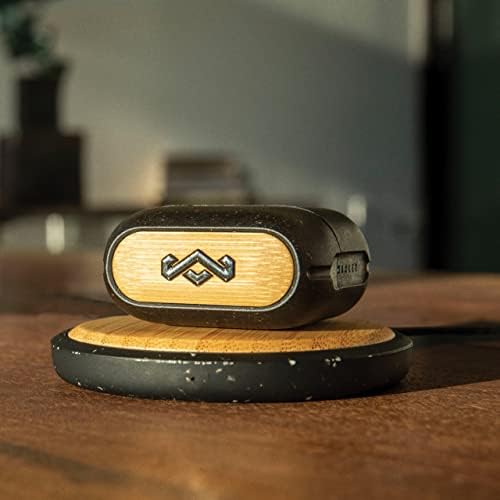 Eco-Friendly Qi Wireless Charging Pad by House of Marley: Fast, Sustainable Power for Your Devices with Enhanced Compatibility and Sleek Design