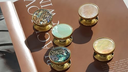 Chic Natural Abalone Shell Foldable Phone Grip – Magnetic Handle for Secure Smartphone & Tablet Handling, Stylish Accessory for Enhanced Portability and Aesthetic Appeal