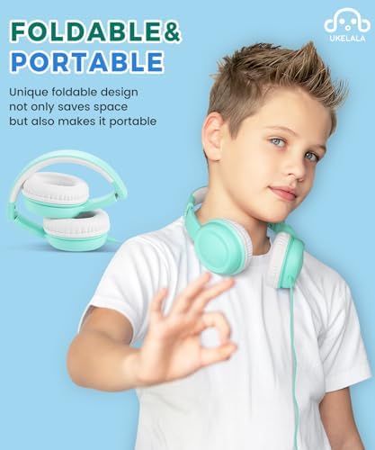 C3 Kids Foldable Wired Headphones – Lightweight On-Ear Design with Adjustable Headband for Optimal Comfort – Ideal for School, Home, and Travel – 3.5 mm Jack Compatible with Tablets and Laptops – Safe Sound Experience with Volume Limiter for Young Listeners