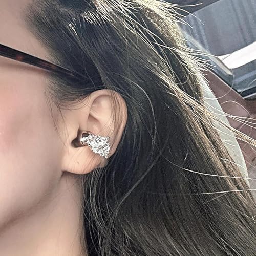 Elevate Your Audio Style with Chooseyo’s Butterfly Rhinestone Clip-On Earbud Accessories – Chic Zirconia-Studded Embellishments for Effortless Earphone Personalization and DIY Glamour, Ideal for Fashion-Forward Tech Enthusiasts and Elegant Decoration.