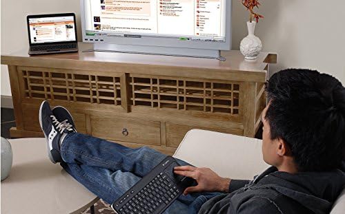 Logitech K400 Wireless Touch Keyboard with Integrated Multi-Touch Pad – Effortless Control for Smart TVs and Laptops, Ideal for Home and Office Use