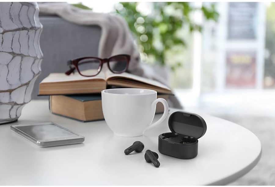 Revolutionize Your Audio Experience with PHILIPS True Wireless Earbuds – Advanced Bluetooth 5.3 Headphones Featuring 13 mm Drivers and AI Mic for Crystal-Clear Calls, IPX4 Waterproof Design for Active Lifestyles, 15 Hours of Playtime, Ultimate Compatibility with i Phone, Android & All Bluetooth Devices in Sleek White Finish