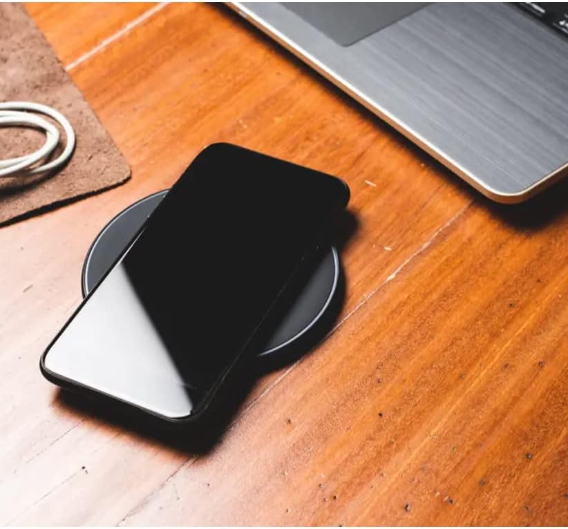Elevate Your Workspace with the Ultimate 10 W Fast Wireless Charger – Universal Desktop Power Hub for All Smartphones, Featuring USB Connectivity and Superior Safety Mechanisms for Rapid Device Charging and Stylish Organization