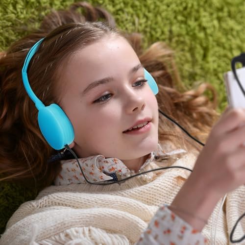 Dynamic 30 Pack Kids Wired Headphones – Colorful On-Ear Design with Premium Stereo Sound for Classroom, Travel & Fun – Rugged & Cozy Earbuds for Boys and Girls – Ideal for Tablets, Laptops & Educational Engagement