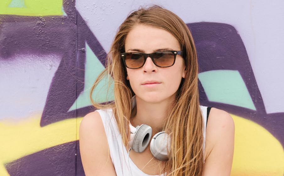 JBL Tune 500 Wired On-Ear Headphones – Lightweight, Portable Design with Pure Bass Audio for Optimal Sound Quality, Tangle-Free Cable for Easy Storage, One-Button Mic for Effortless Hands-Free Calling & Voice Activation – Perfect for Daily Use and Travel (Black)