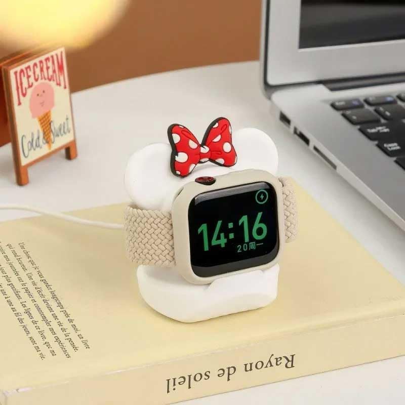 Stylish Cartoon Silicone Apple Watch Charging Dock – Enhanced Nightstand Compatibility for All Series Ultra/8/SE2/7/6/5/4/3/2/1 – Fast-Charging Solution with Tidy Cable Management for Personalized Décor and Elevated Viewing Experience